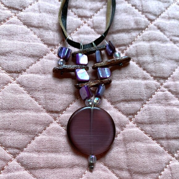 CREATION - Short Necklace - Violet pendant - black & brown ribbons - Picture 6 of 7